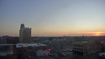 Weather camera view of KSAL Radio - Salina city.