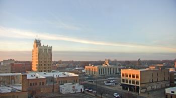 Weather camera view of KSAL Radio - Salina city.