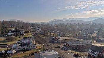 Weather camera view of Russell County Courthouse.