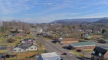 Weather camera view of Russell County Courthouse.
