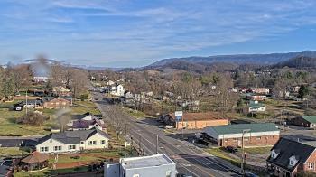 Weather camera view of Russell County Courthouse.