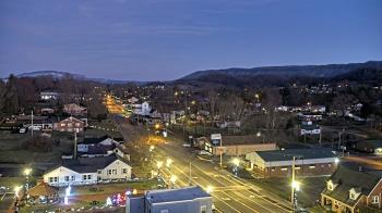 Weather camera view of Russell County Courthouse.