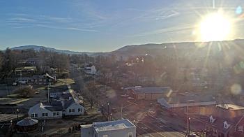Weather camera view of Russell County Courthouse.
