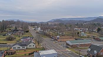 Weather camera view of Russell County Courthouse.