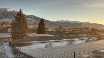 Weather camera view of Mackay Joint SD 182.