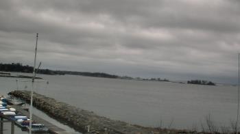 Weather camera view of Beach Point Club.