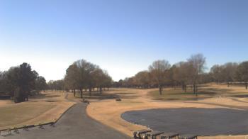 Weather camera view of Windyke Country Club.