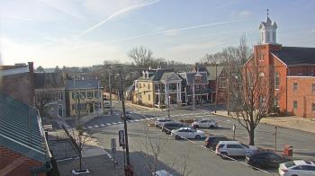 Weather camera view of A&M Pizza.