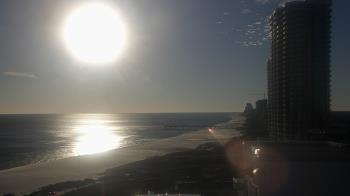 Weather camera view of Island House Hotel.