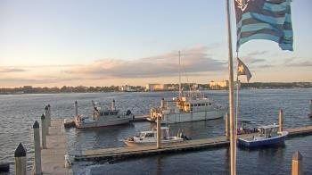 Weather camera view of Morning Star Marina.