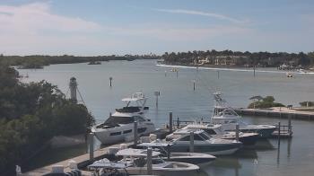 Weather camera view of Hamilton Harbor Yacht Club.