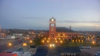Weather camera view of City of Navasota.