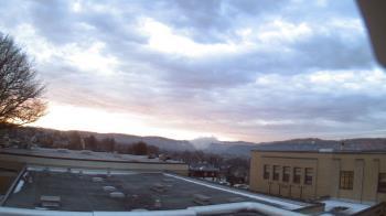 Weather camera view of Roy A Hunt Elementary School.