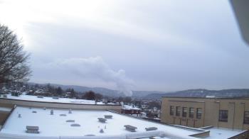 Weather camera view of Roy A Hunt Elementary School.