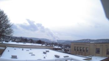 Weather camera view of Roy A Hunt Elementary School.