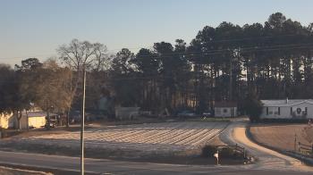 Weather camera view of Overshot NC.