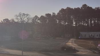 Weather camera view of Overshot NC.