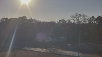 Weather camera view of Overshot NC.