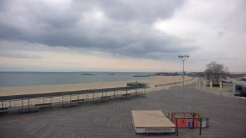 Weather camera view of Ocean Beach Park.