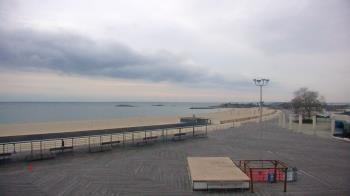 Weather camera view of Ocean Beach Park.