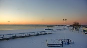 Weather camera view of Ocean Beach Park.
