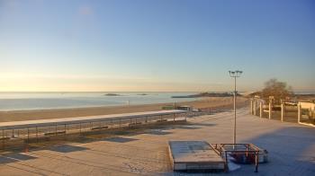 Weather camera view of Ocean Beach Park.