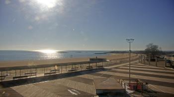 Weather camera view of Ocean Beach Park.