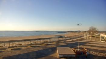 Weather camera view of Ocean Beach Park.