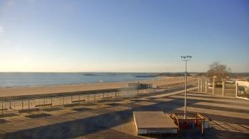 Weather camera view of Ocean Beach Park.