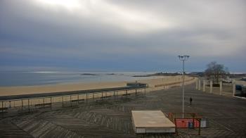 Weather camera view of Ocean Beach Park.