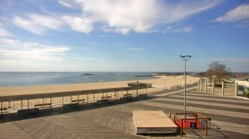 Weather camera view of Ocean Beach Park.