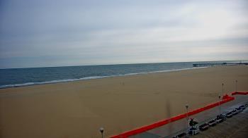 Weather camera view of Plim Plaza Hotel.