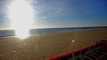 Weather camera view of Plim Plaza Hotel.