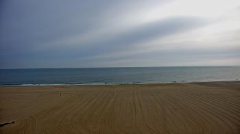 Weather camera view of Plim Plaza Hotel.