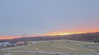 Weather camera view of Orchard Hill.