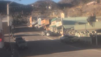 Weather camera view of Overland Hotel.