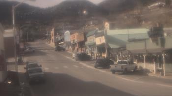 Weather camera view of Overland Hotel.