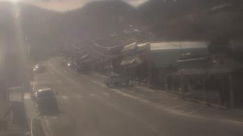 Weather camera view of Overland Hotel.