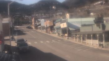 Weather camera view of Overland Hotel.