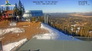 Weather camera view of Sunrise Park Resort 10650 ft elev.