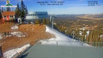 Weather camera view of Sunrise Park Resort 10650 ft elev.