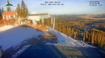 Weather camera view of Sunrise Park Resort 10650 ft elev.
