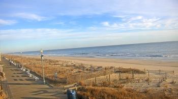 Weather camera view of Boardwalk Plaza Hotel.