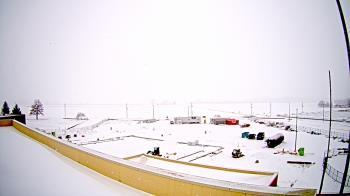 Weather camera view of North Putnam MS.