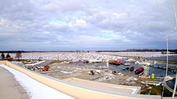 Weather camera view of North Putnam MS.