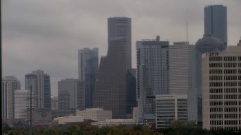 Weather camera view of St Thomas High School.