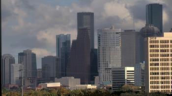 Weather camera view of St Thomas High School.