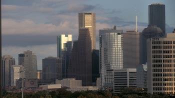 Weather camera view of St Thomas High School.