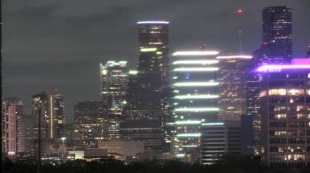 Weather camera view of St Thomas High School.