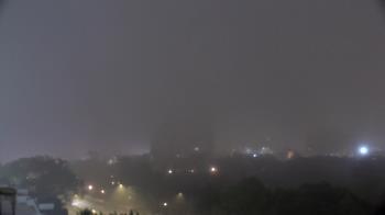 Weather camera view of St Thomas High School.